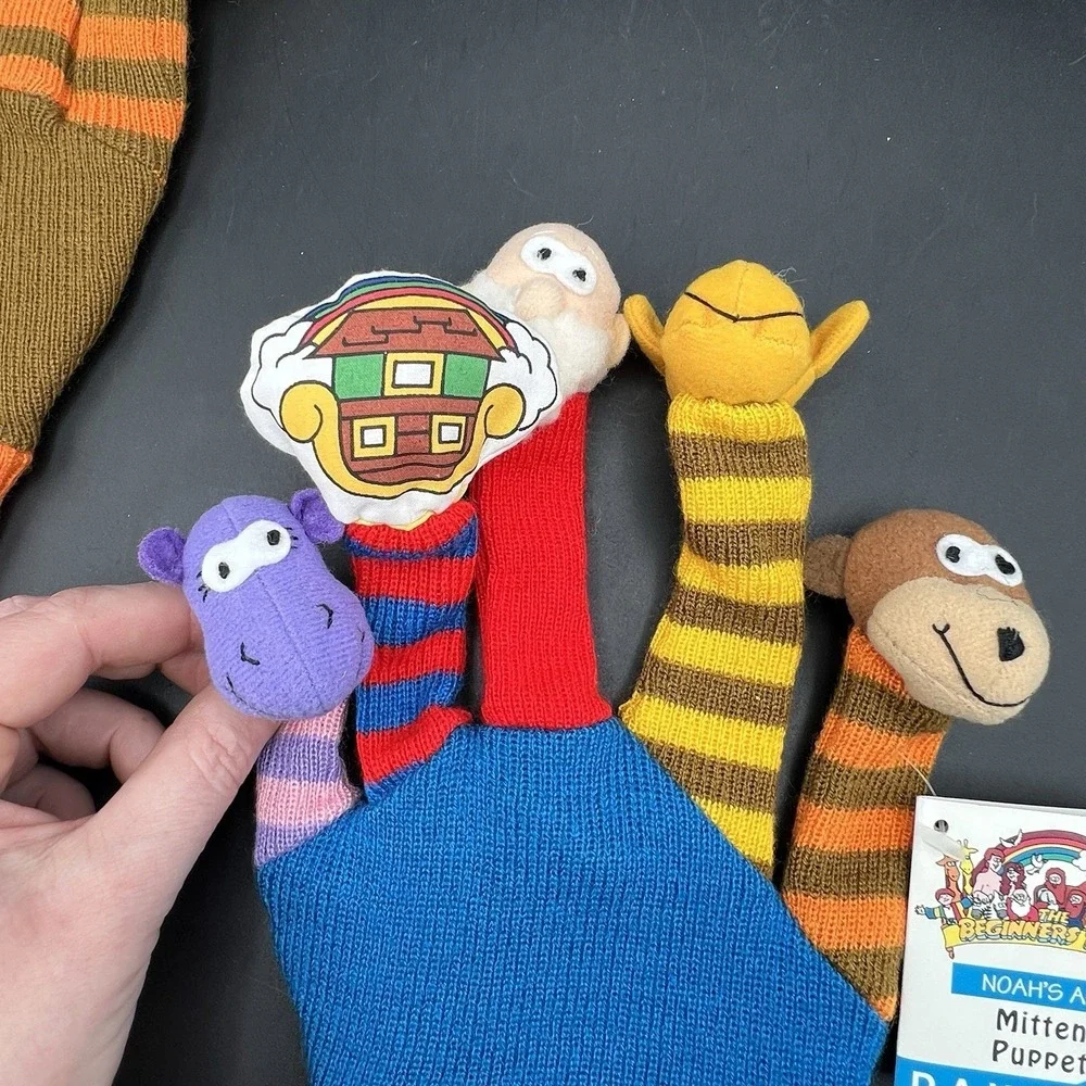 2 Dakin Story Time Mitt Puppets Hand Finger Fairy Tales Rhymes Knit Glove NEW